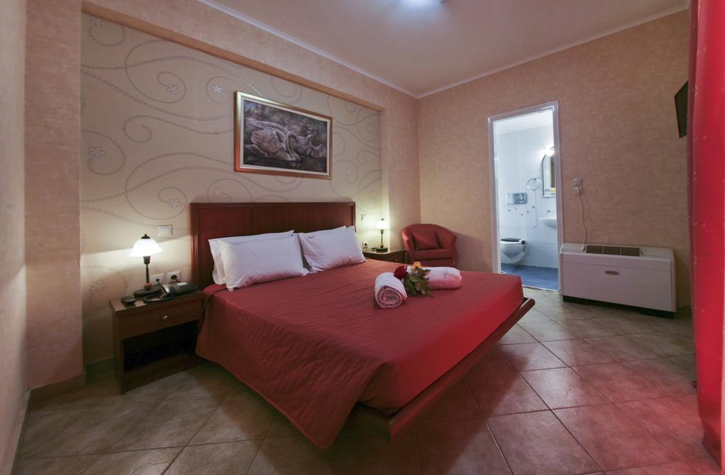 Hotel Cristina Maris Loutráki Exteriör bild