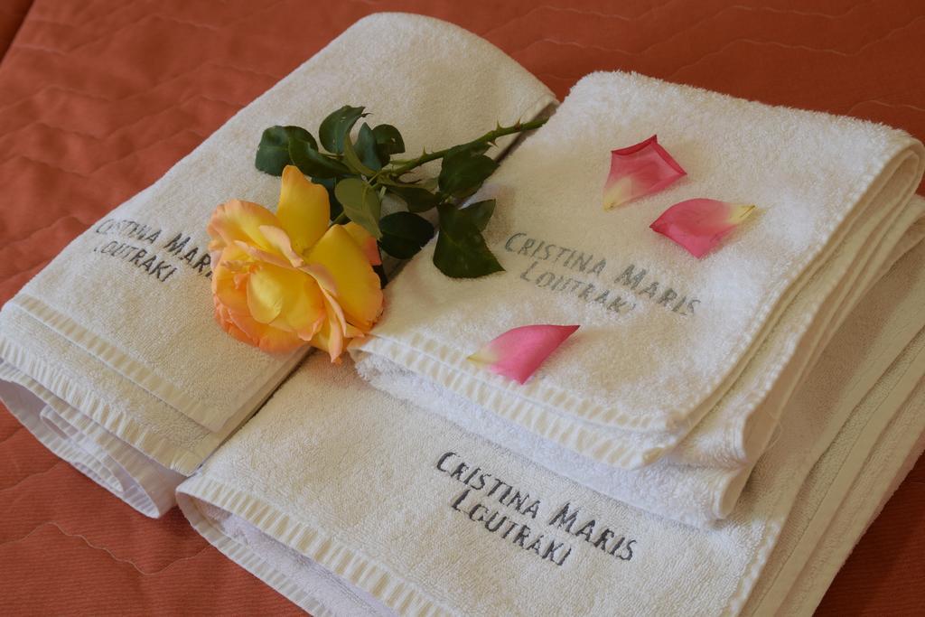 Hotel Cristina Maris Loutráki Exteriör bild